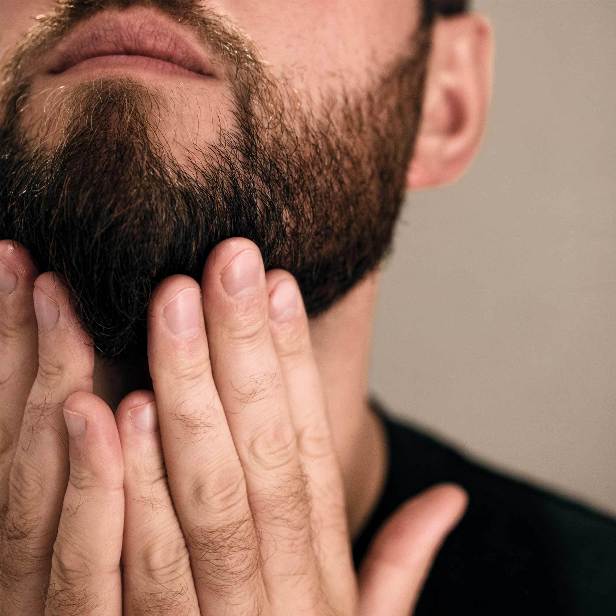 Rasuröl und Bartöl von sober als Bart- und Hautpflege